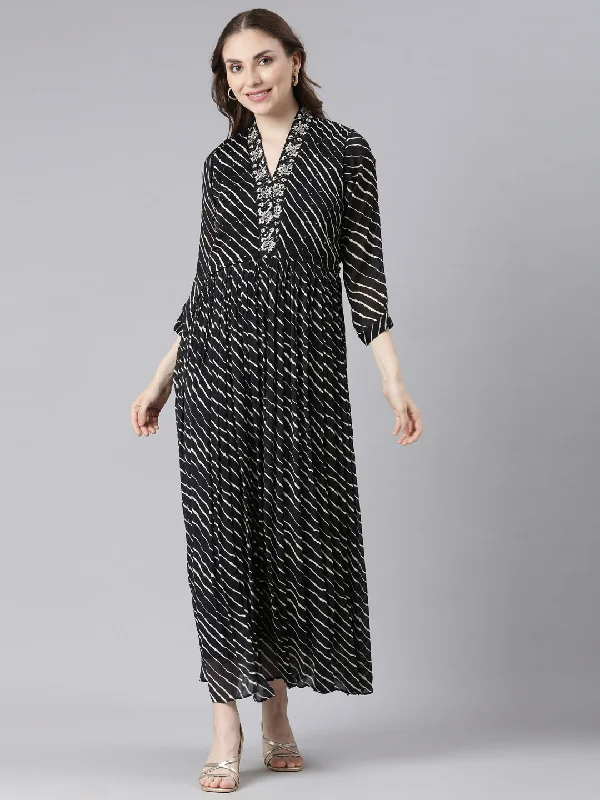 Neerus Black Cotton Straight Casual Ethnic Motifs Maxi Dresses